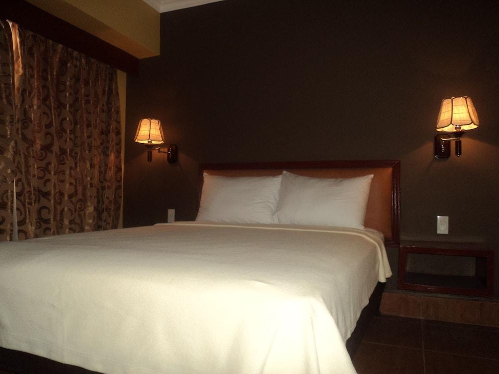 Pamulinawen Hotel Лаоаг Экстерьер фото